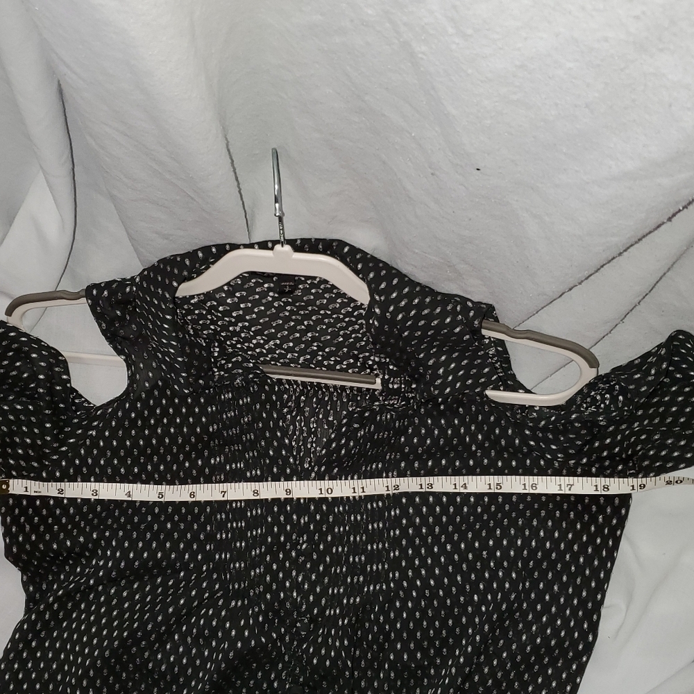 Express Black and White Cold Shoulder Blouse - Picture 11 of 11